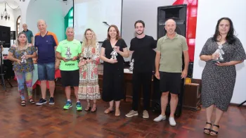 Confraternização dos funcionários do Clube Dores