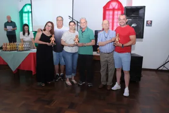 Confraternização dos funcionários do Clube Dores
