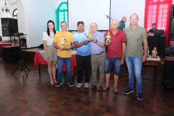Confraternização dos funcionários do Clube Dores