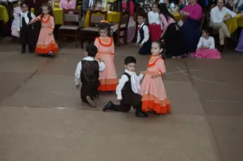 Noite do Grupo de Danças Mirim