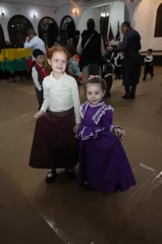 Noite do Grupo de Danças Mirim