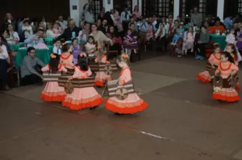 Noite do Grupo de Danças Mirim
