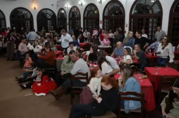 Noite do Grupo de Danças Mirim