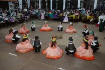 Noite do Grupo de Danças Mirim