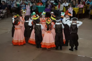 Noite do Grupo de Danças Mirim