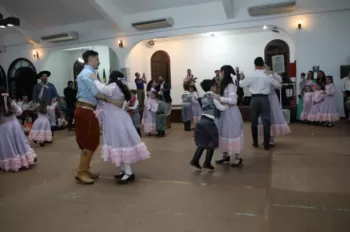 Noite do Grupo de Danças Mirim