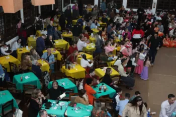 Noite do Grupo de Danças Mirim