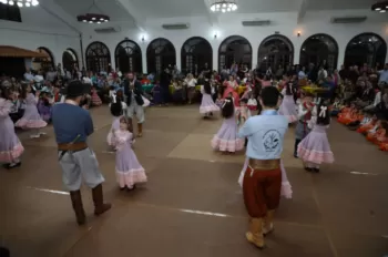 Noite do Grupo de Danças Mirim