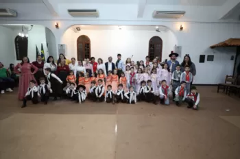 Noite do Grupo de Danças Mirim