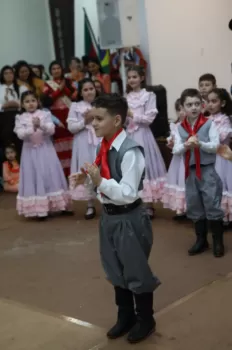 Noite do Grupo de Danças Mirim