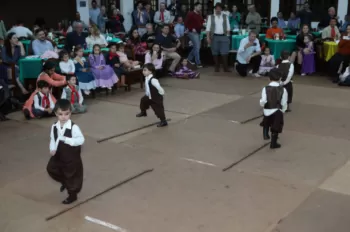 Noite do Grupo de Danças Mirim