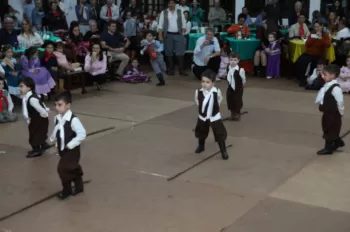 Noite do Grupo de Danças Mirim