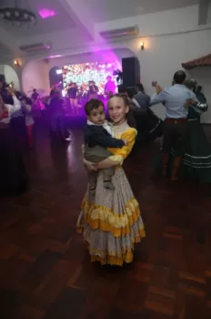 Jantar Fandango com Grupo Fogo de Chão