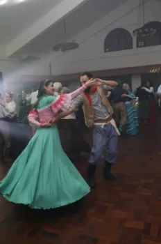 Jantar Fandango com Grupo Fogo de Chão