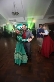 Jantar Fandango com Grupo Fogo de Chão