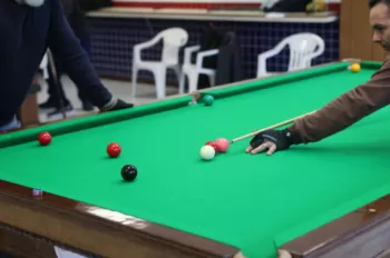 Torneio de Sinuca - Six Red/Regra Inglesa