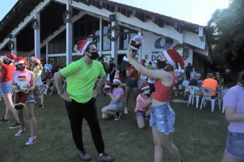 Apresentação Cia Dores e Chegada do Papai Noel