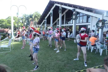 Apresentação Cia Dores e Chegada do Papai Noel