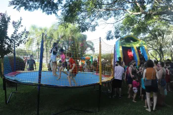 Apresentação Cia Dores e Chegada do Papai Noel