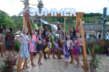 Luau Bye Bye Summer/2023