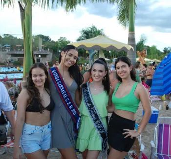 Luau Bye Bye Summer/2023