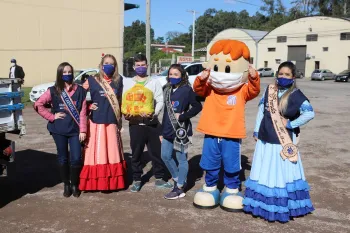 Dores em Ação Social - Comunidade da Vila Favarin e N. Sra. da Glória
