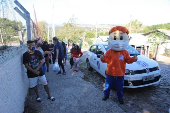 Dores em Ação Social - Vilas Conceição e Lorenzi, Lar Itagiba e no Abrigo Espírita Oscar José Pithan