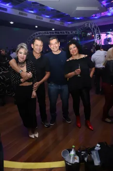 Embalos de Sábado a Noite