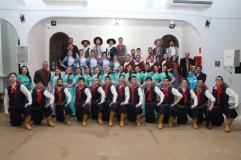 Noite do Grupo de Danças Adulto