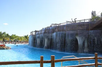 FIM DE SEMANA NO CLUBE
