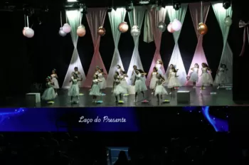 XX Espetáculo de Dança - Entre Laços e Abraços