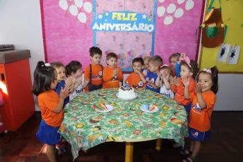 Aniversariantes de Outubro - Escola Doritos
