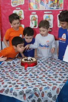 Aniversariantes de Outubro - Escola Doritos