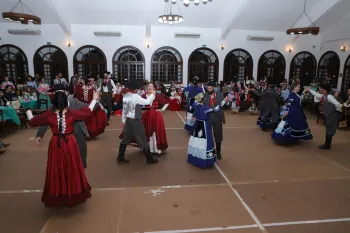 Noite do Grupo de Danças Veterano - Semana Farroupilha do DT