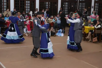 Noite do Grupo de Danças Veterano - Semana Farroupilha do DT