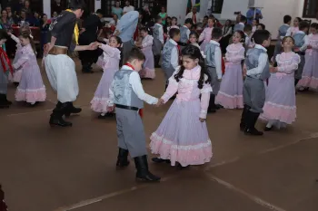 Noite do Grupo de Danças Mirim - Semana Farroupilha do DT