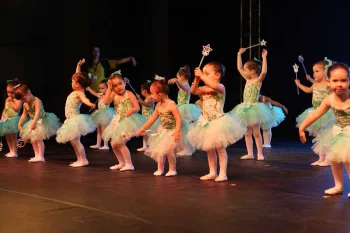 14º Espetáculo Cia. Dance One Dores