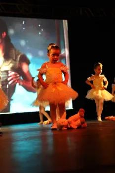 14º Espetáculo Cia. Dance One Dores