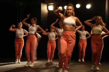 14º Espetáculo Cia. Dance One Dores