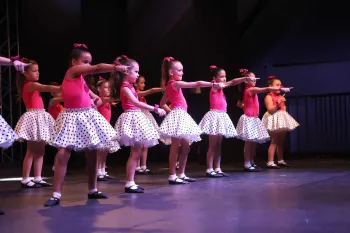 Essência - XV Espetáculo Dance One Dores Cia. de Dança