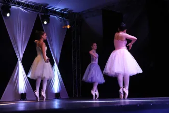 Essência - XV Espetáculo Dance One Dores Cia. de Dança