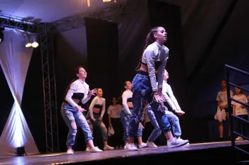 Essência - XV Espetáculo Dance One Dores Cia. de Dança