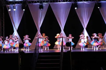 Essência - XV Espetáculo Dance One Dores Cia. de Dança