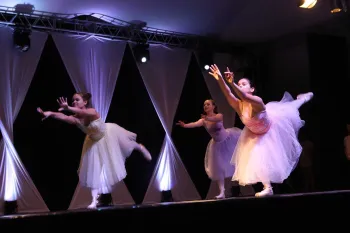 Essência - XV Espetáculo Dance One Dores Cia. de Dança