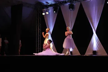 Essência - XV Espetáculo Dance One Dores Cia. de Dança