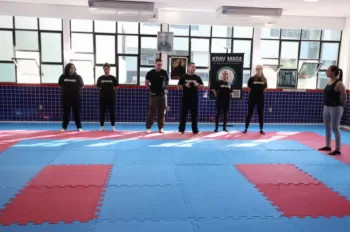Aula de Defesa Pessoal Feminina