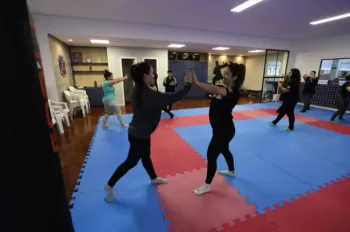 Aula de Defesa Pessoal Feminina