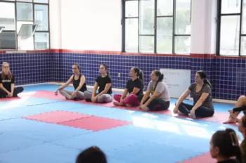 Aula de Defesa Pessoal Feminina