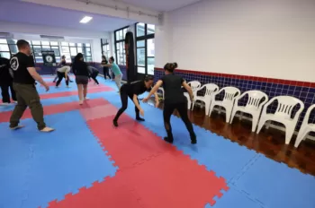 Aula de Defesa Pessoal Feminina
