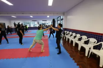 Aula de Defesa Pessoal Feminina